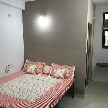 Prestige Guest House & Hostel Bilaspur  Bagian luar foto
