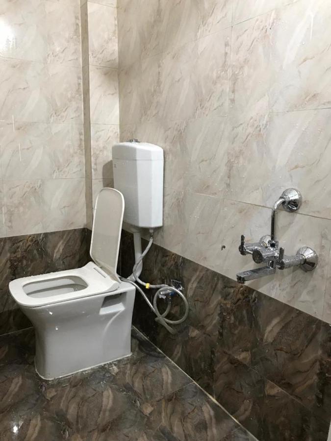 Prestige Guest House & Hostel Bilaspur  Bagian luar foto