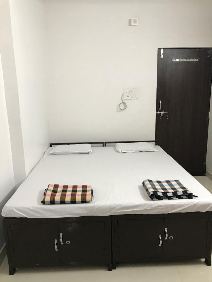 Prestige Guest House & Hostel Bilaspur  Bagian luar foto