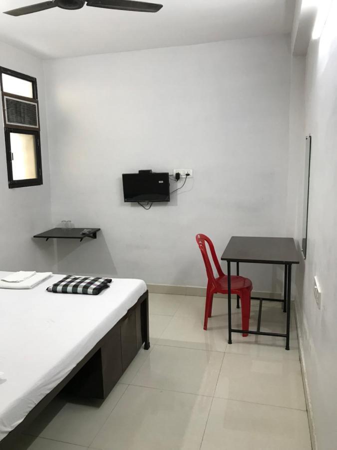 Prestige Guest House & Hostel Bilaspur  Bagian luar foto